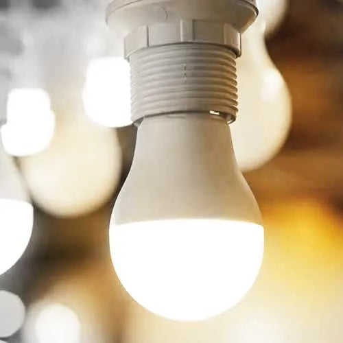 Lámpara LED E27 6W A60 3000K